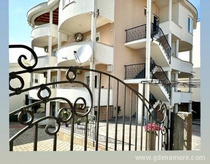 Laila Apartments , Privatunterkunft im Ort Dobre Vode, Montenegro - IMG_9305